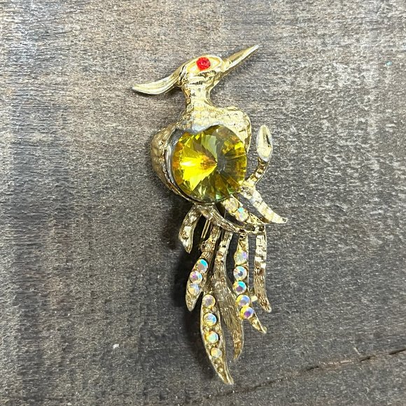 Vintage Beautiful Gold Tone Peacock Brooch Pin Jewel Bird Brooch - Picture 1 of 9